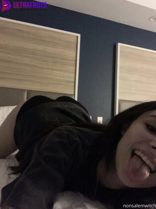 NonSalemWitch Nude Photos