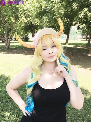 Hidori Rose Cosplay Pictures with Nudes