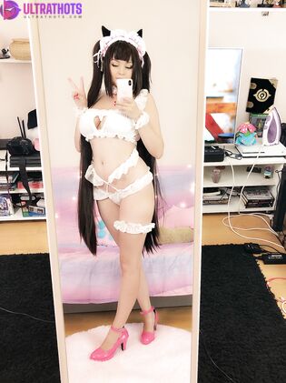 Hidori Rose Chocola Selfies