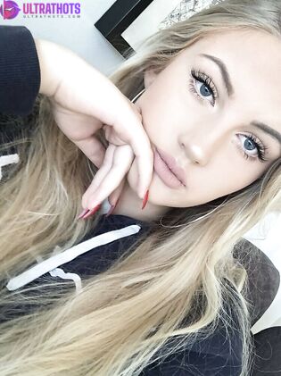 Exclusive Elsa Thora Nude Pictures