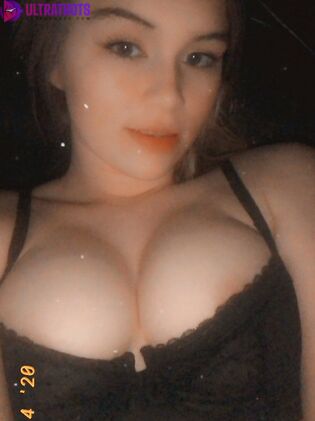 Rare Nude Photos from Winterswonderland