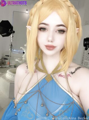 Exclusive Alina Becker Nude Photos