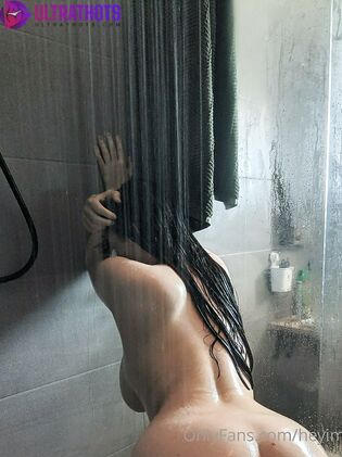 HeyimBee Sexy Premium Photos (25 Pics)