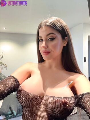 Exclusive Centolain Nude Photos