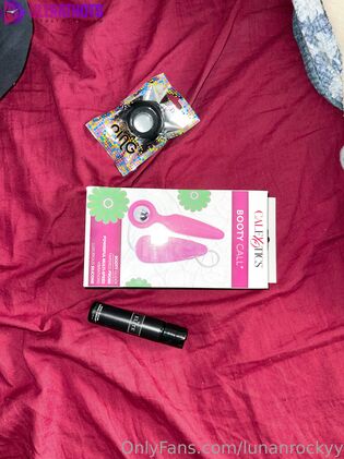 Exclusive Lunanrockyy Nude Photos