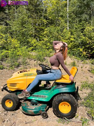 Hot Myla Del Rey Nude Photos