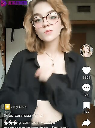 YourCoraRossi Nude Photos