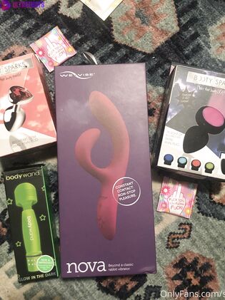 Sexy Sheabriar Nude Photos