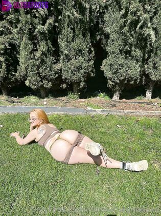 Exclusive Emma Magnolia Nude Photos