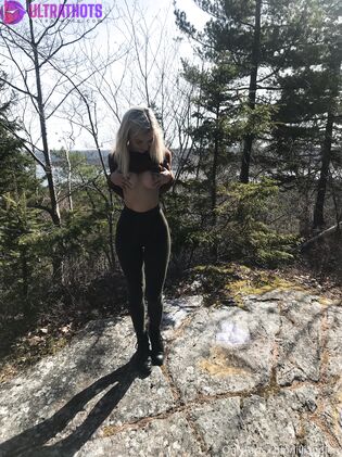 Sexy Lilliandiem Photos (24 Pics)