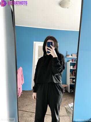 Hot Mini Loonaa Nude Photos