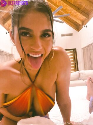 Exclusive Amanda Trivizas Nude Photos