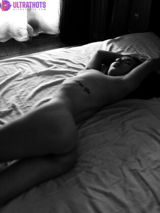 Hot Eve Sweet Nude Photos