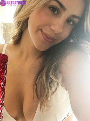 Exclusive Riley Murray Nude Photos