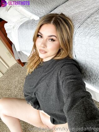 Hot Kylie Jordan Nude Photos