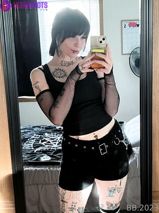 Hot Yourhotmom Nude Photos