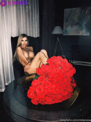 Hot Milanasw Nude Photos