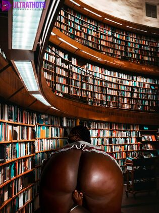 Hot Elle Black Nude Photos