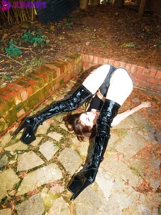 Hot Goddess Offxck aka Fawn Forest Nude Photos