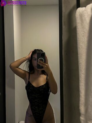 Marci Moral Full Nude Photos (35 Pics)