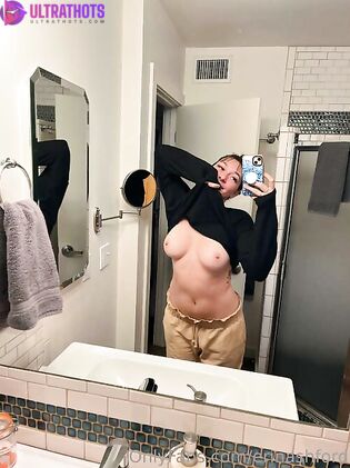 Erin Ashford Nude Pic Gallery Before She Retired (102 Pics)