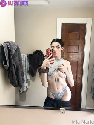 Hot Mia Marie Nude Photos