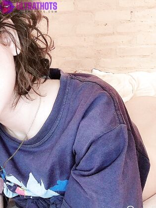 Arisepeachie Nude Photos