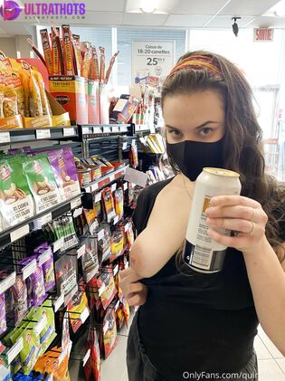 Exclusive QuinnFinite Nude Photos