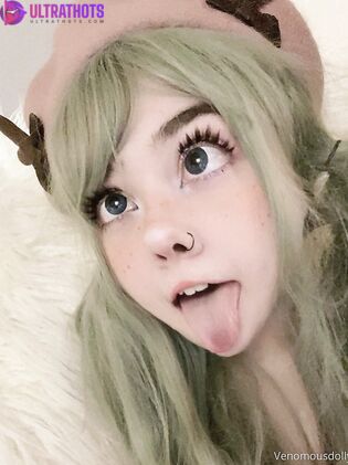 Hot Venomous Dolly Nude Photos