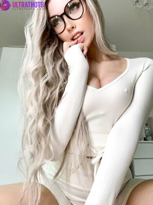 Exclusive Milkimind Nude Photos