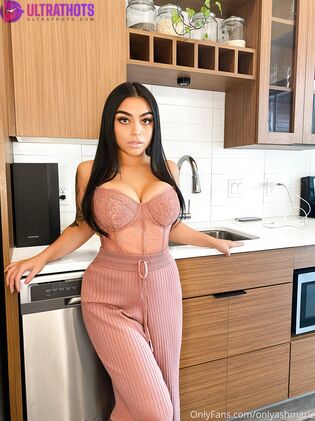 Exclusive AshsVip Nude Photos