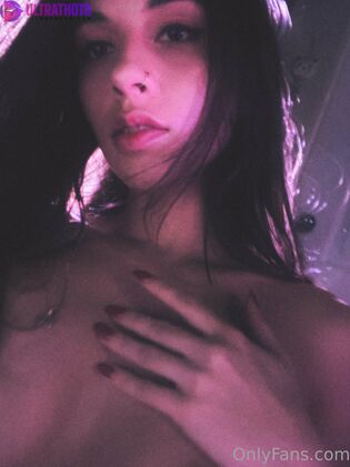 Sexy Stella Rose Nudes (21 Pics)