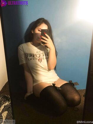 Mini Loona Hot Nude Photos (28 Pics)