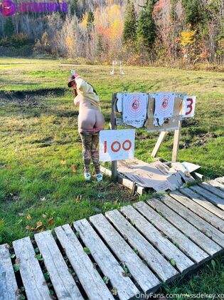 Hot Myla Del Rey Nude Photos