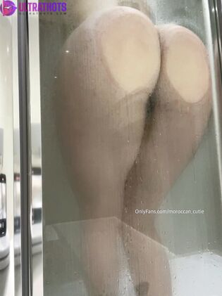 Moroccan_Cutie Sexy Nude And Blowjob Photos (21 Pics)