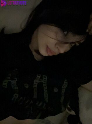 Giaxhassan Big Titty Arab Chick (28 Pics)