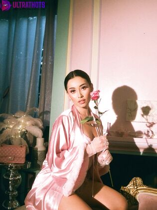 Aria Lee Hot Nude Photos (21 Photos)