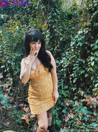 Hot Ladanies Nude Photos