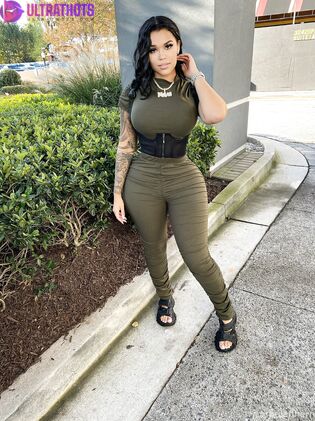 Hot Mulan Hernandez Nude Photos