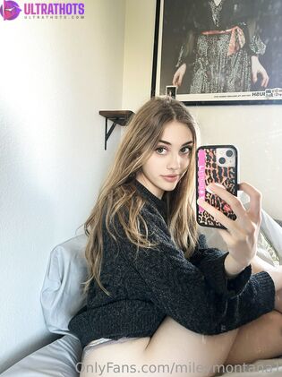 Hot F_iona Nude Photos