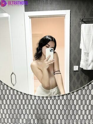 Hot Justroommates Nude Photos