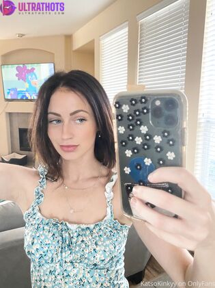 Hot KatsoKinkyy Nude Photos