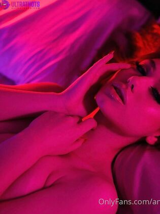 Blackwidof Showing Big Tits (24 Pics)