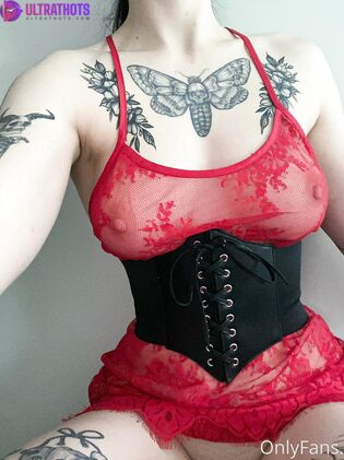 Hot Kxrlymxrie Nude Photos