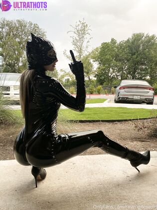 Hot Ravengoeswild Nude Photos