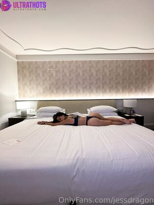 Zoey Dragon Sexy Photos (36 Pics)