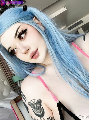 Hot Ivy Vix Nude Photos