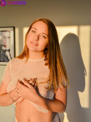 Hot Kendra Rowe Nude Photos