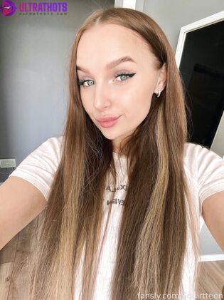 Hot Squirtteen Nude Photos