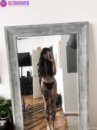 Hot Claire Estabrook Nude Photos